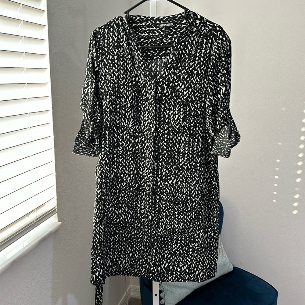 Shirt Like Short Button Dress. Express. Size Medium